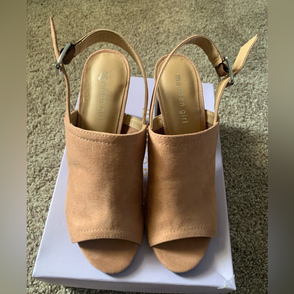 Madden Girl Hana size 9